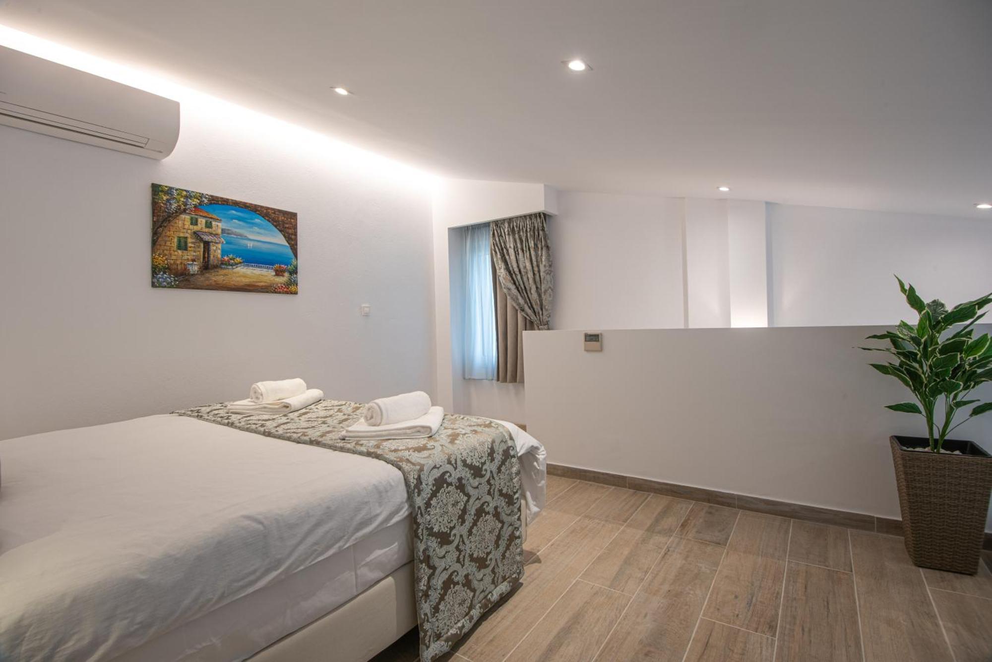 Ammos Lux Apartments Crete Agios Nikolaos  Exterior photo